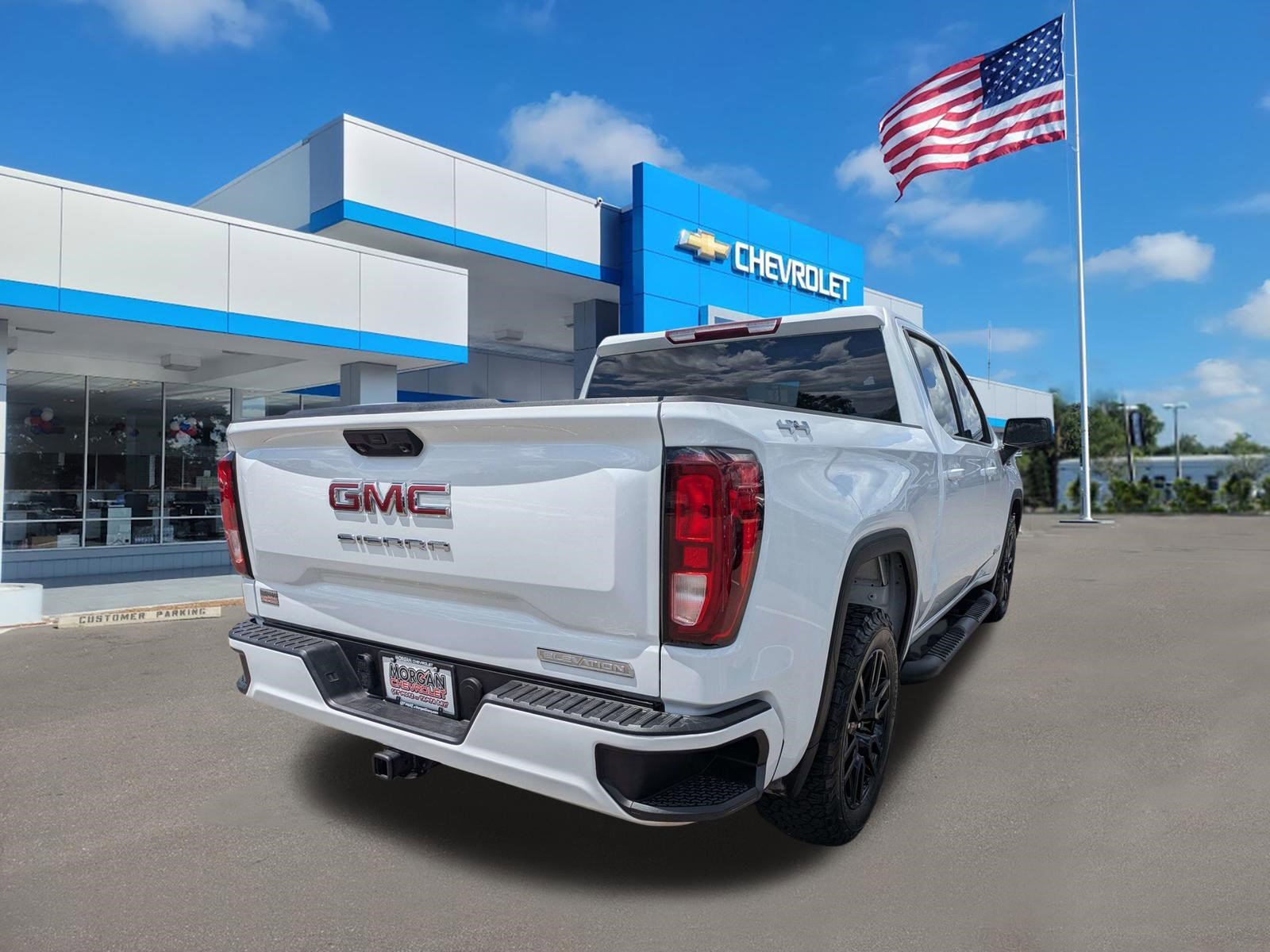 Used 2023 Summit White GMC Elevation image 3