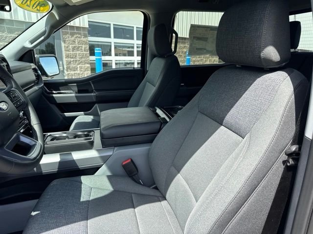 New 2026 Blue Ford XLT image 17