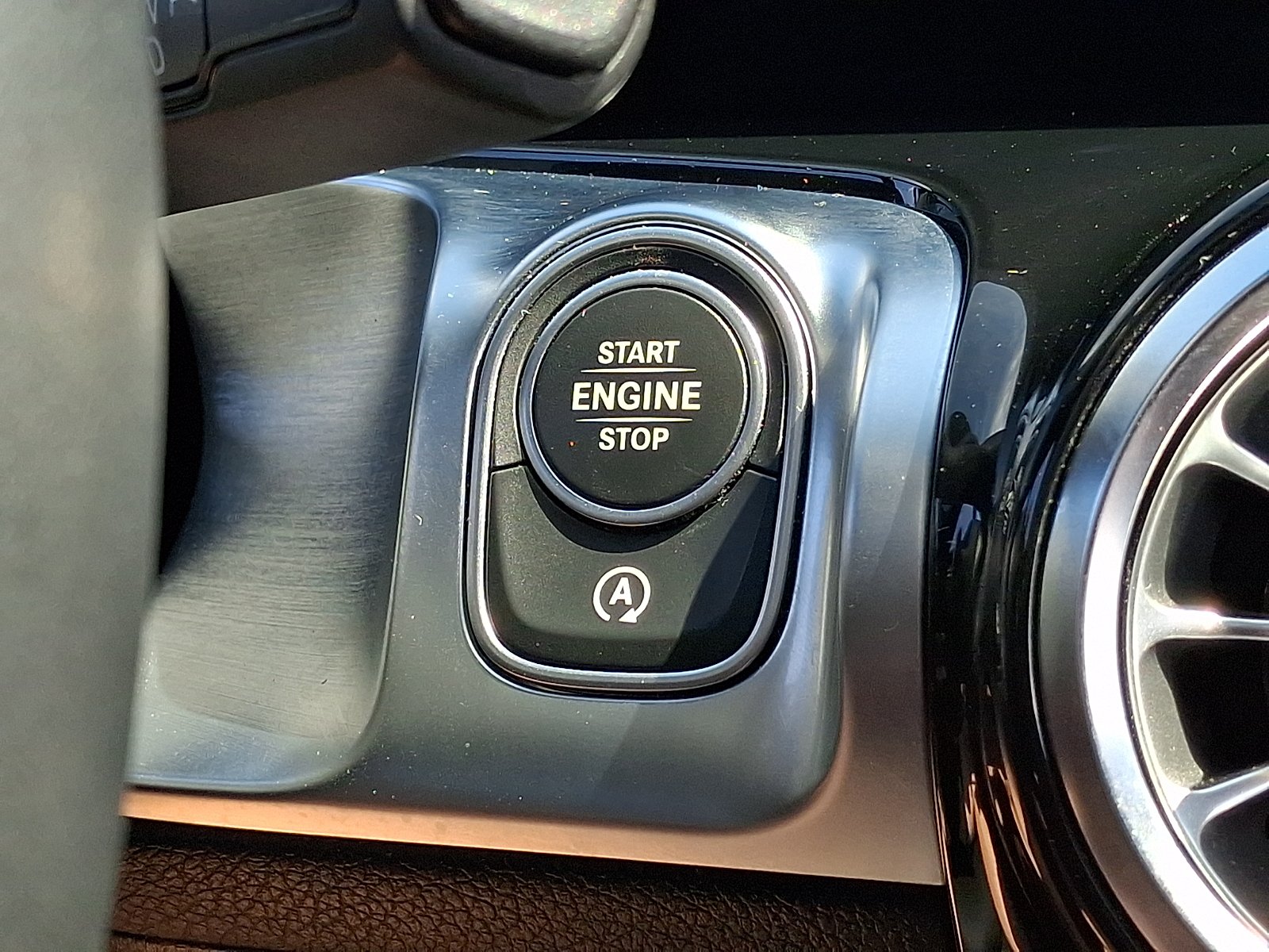 Certified Used 2021 Night Black - 696 Mercedes-Benz 4MATIC® image 23