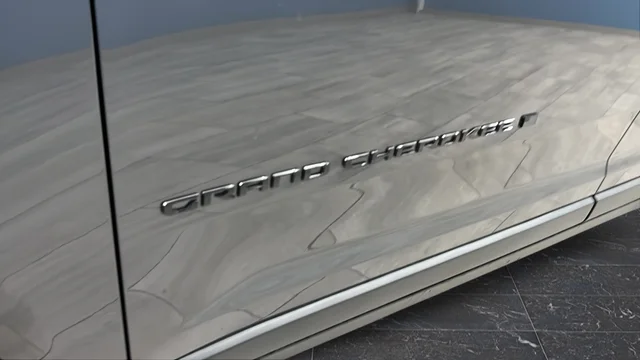 New 2026 Baltic Gray Metallic Clear-Coat Exterior Paint Jeep Limited image 43
