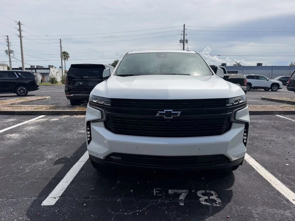 Used 2024 Iridescent Pearl Tricoat Chevrolet RST image 2
