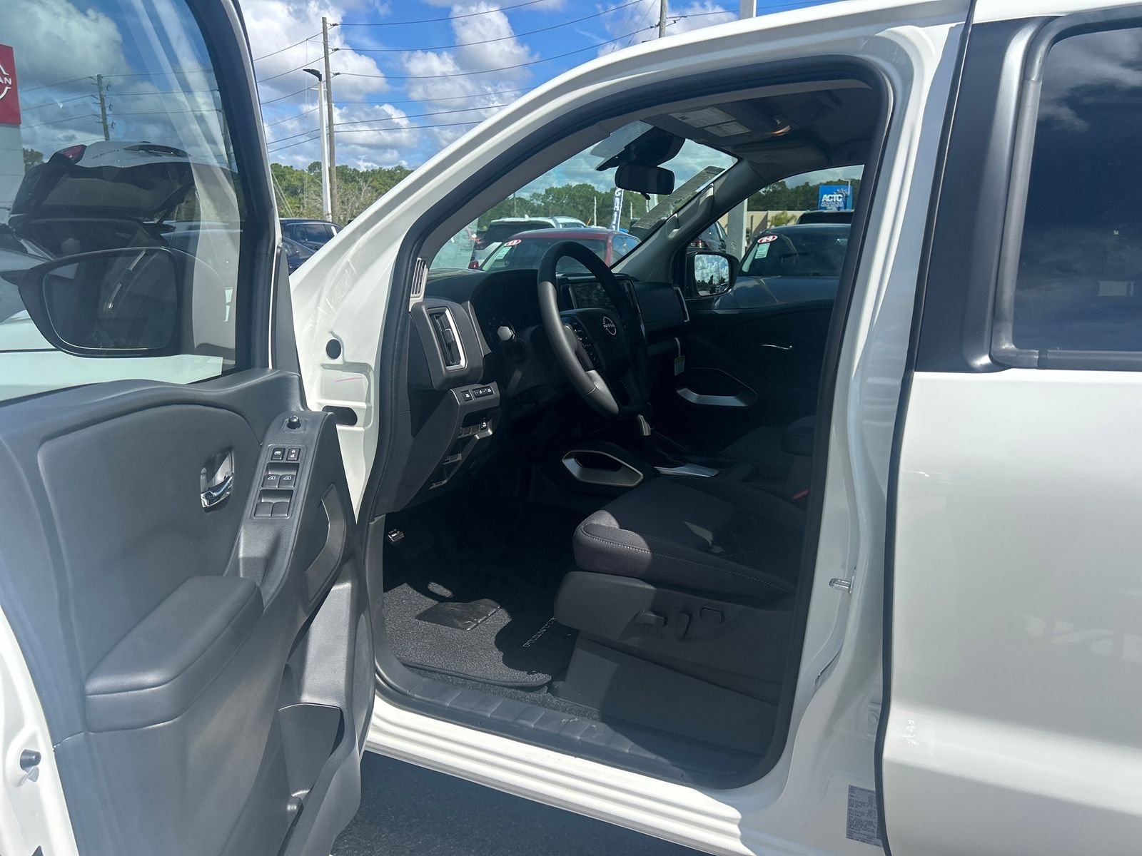 New 2026 Nissan Frontier SV 4D Crew Cab