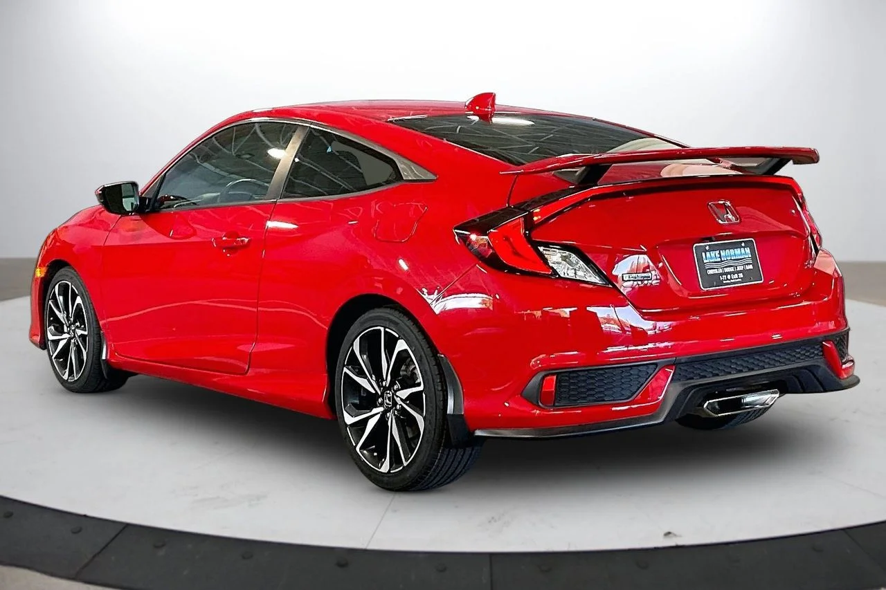 Used 2018 Red Honda Si image 6