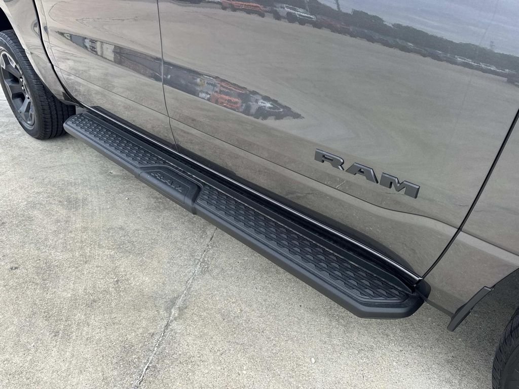 New 2026 Granite Crystal Metallic Clear-Coat Exterior Paint RAM Express image 31