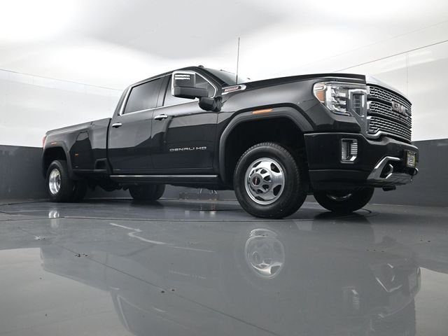 Used 2022 Black GMC Denali image 23
