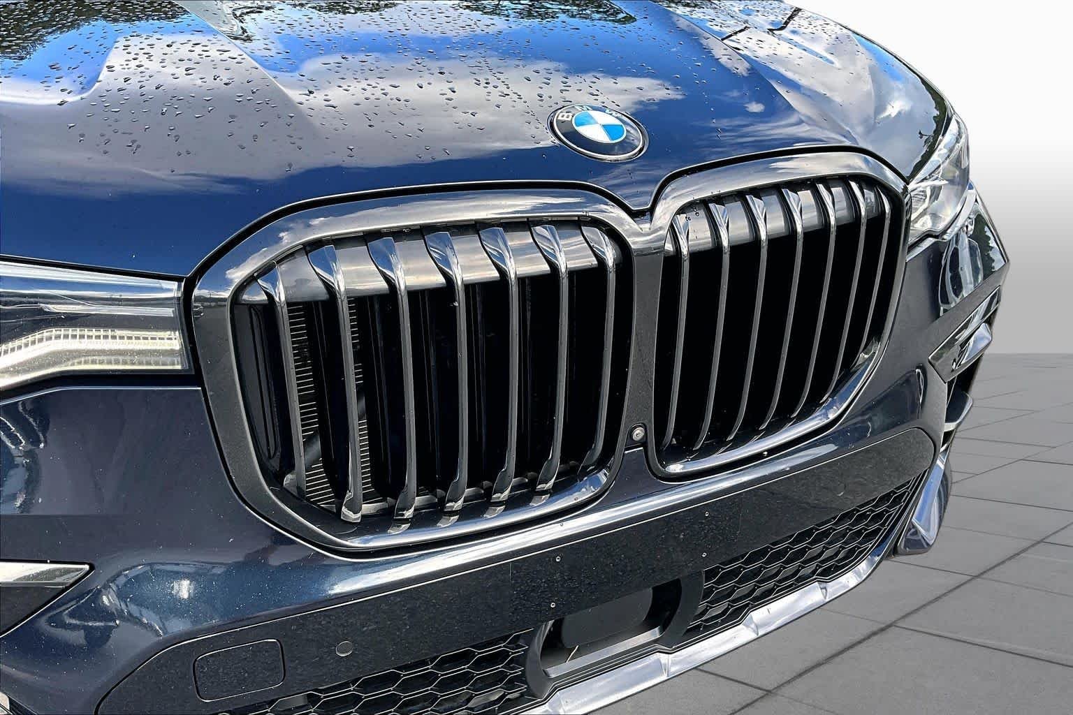 Used 2021 Carbon Black Metallic BMW xDrive40i image 30
