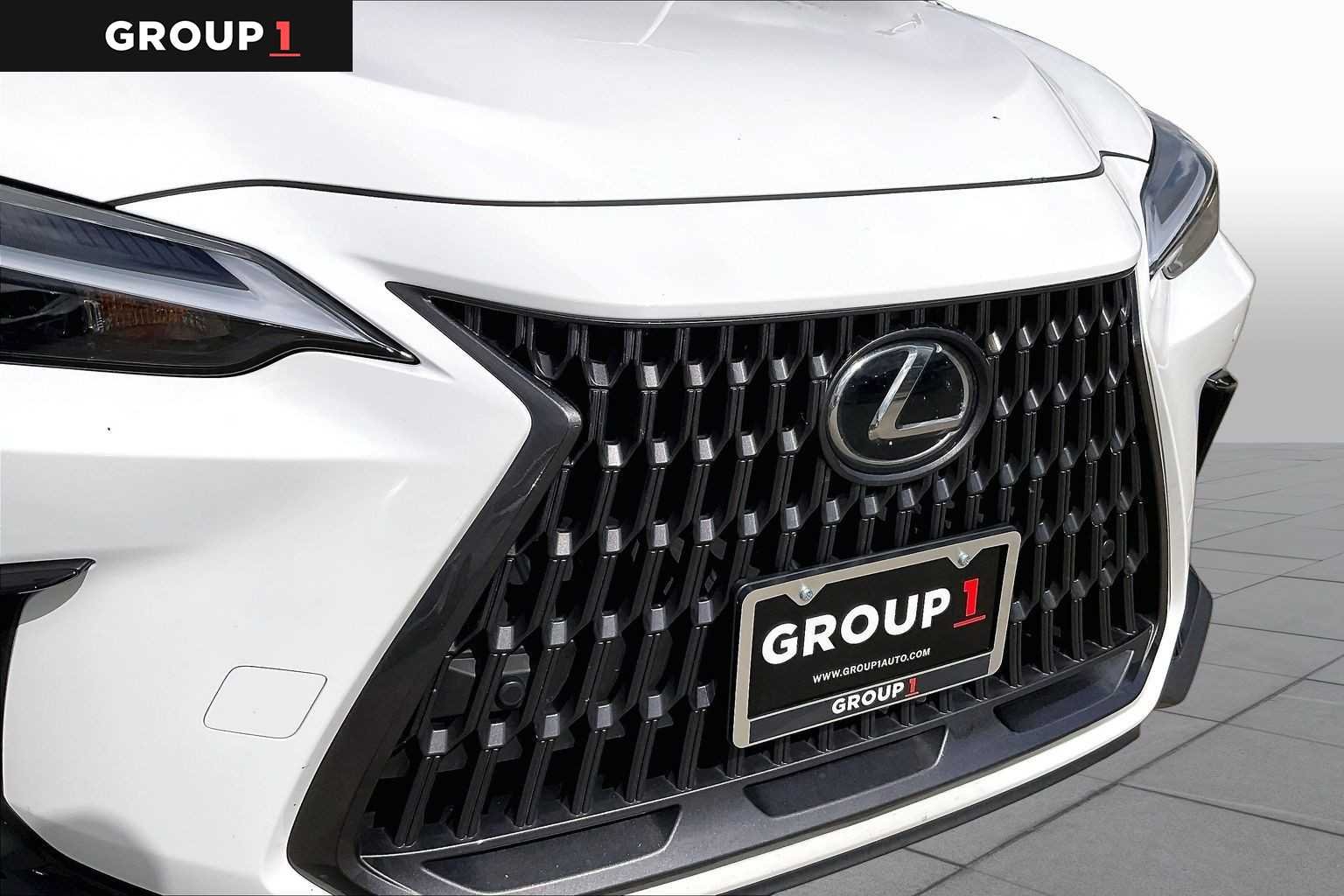 Used 2026 Ultra White Lexus Premium image 27