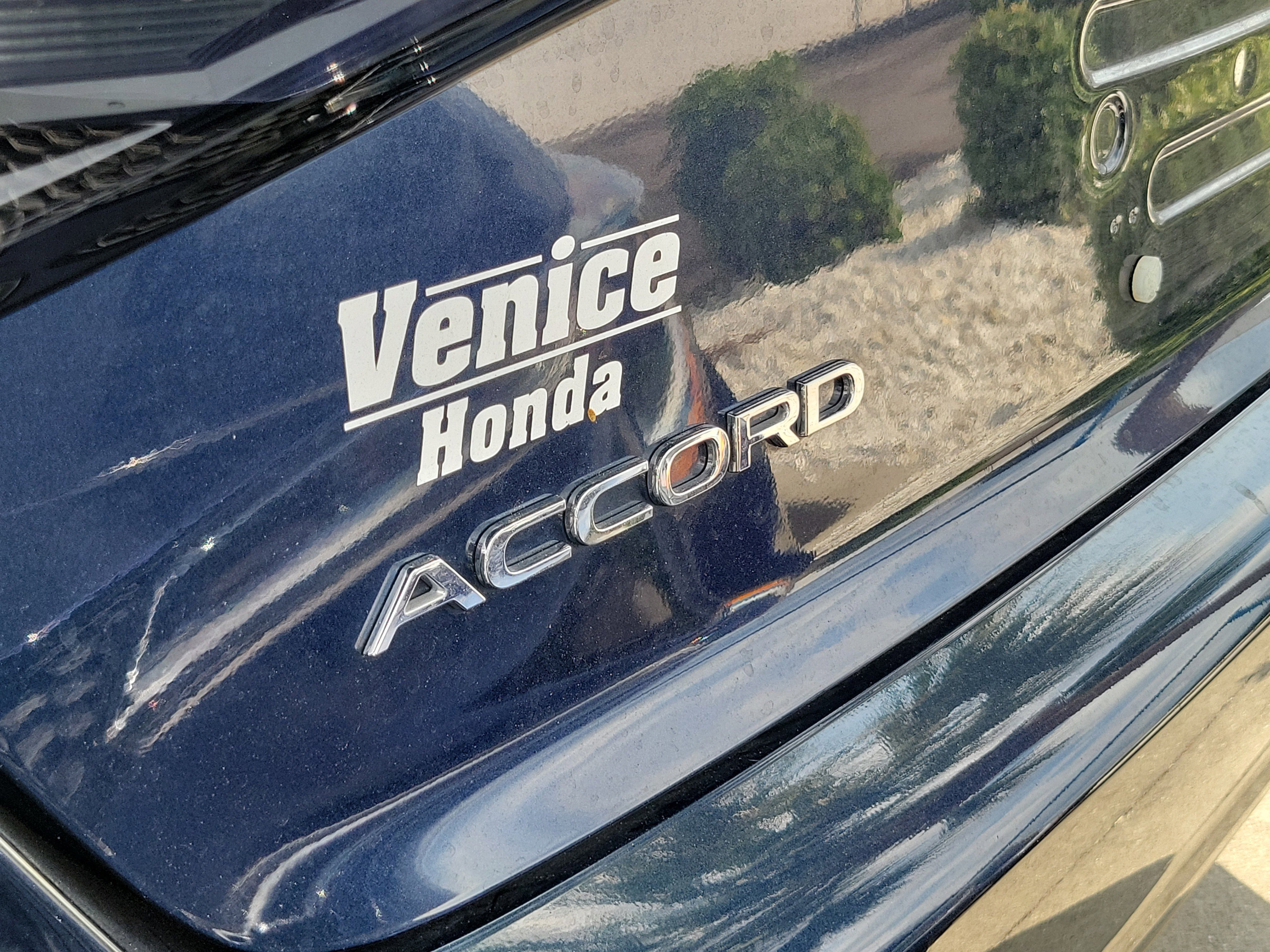 Used 2023 Canyon River Blue Metallic Honda EX image 7