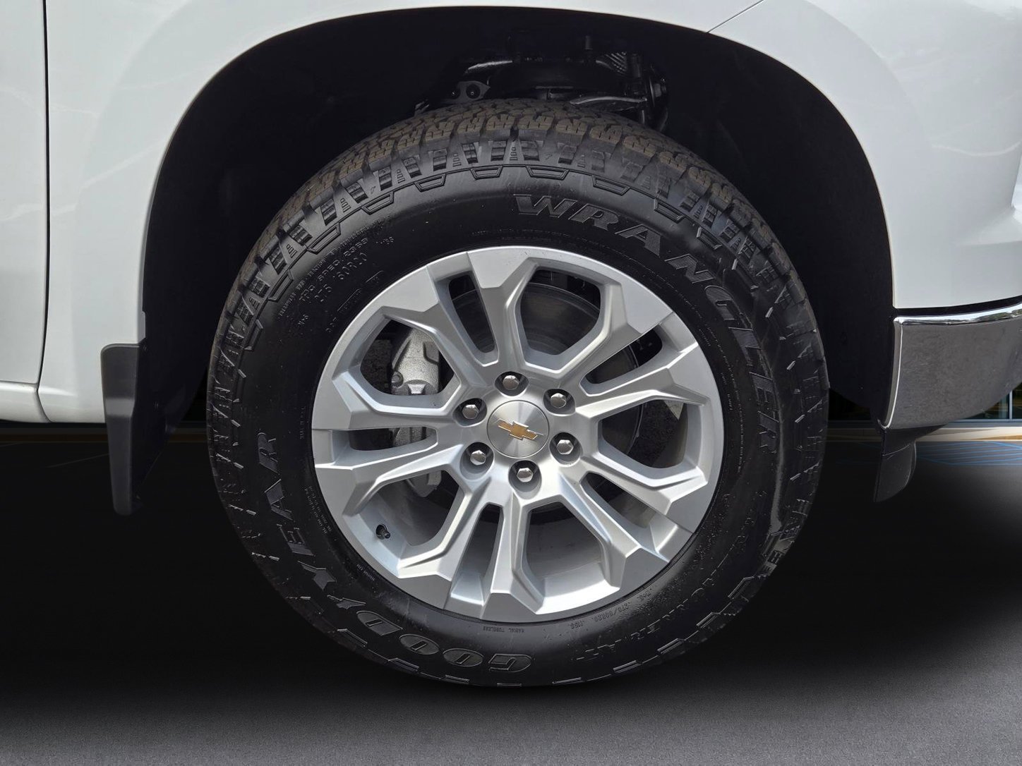 2026 Chevrolet Silverado 1500 LTZ - Photo 11