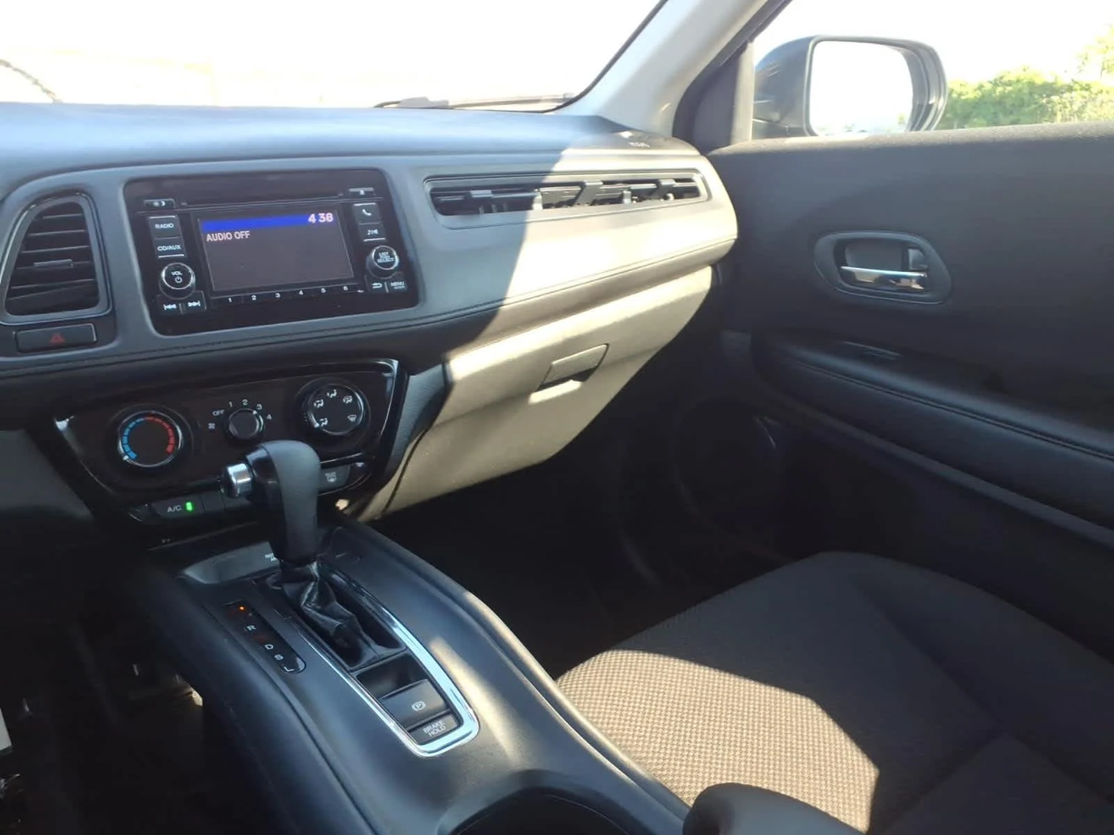 2018 Honda HR-V LX - Photo 14