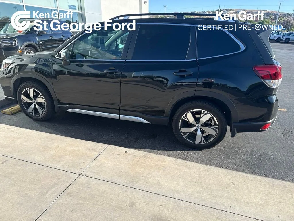 2021 Subaru Forester Touring's photo