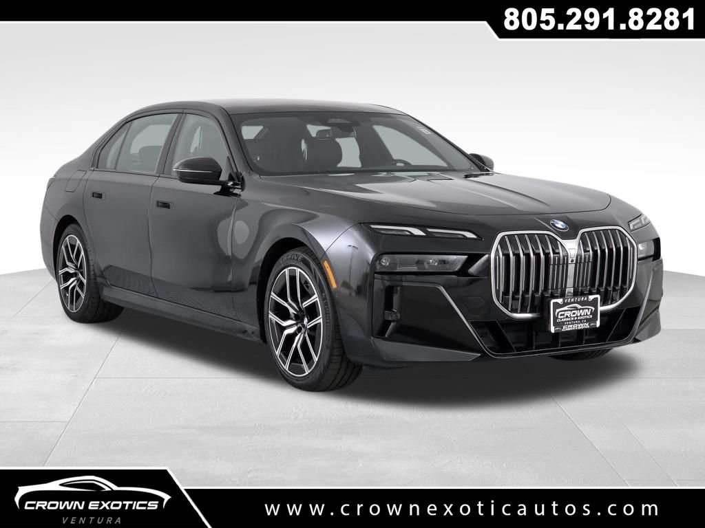 2024 BMW 7 Series 740i's photo