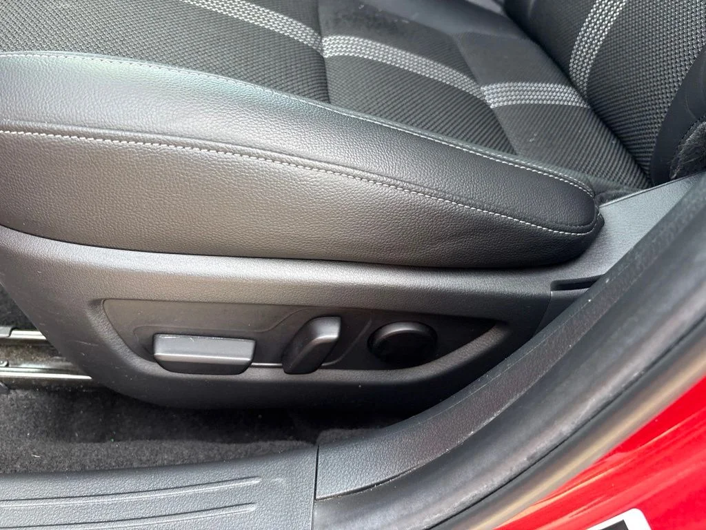 Used 2024 Soul Red Crystal Metallic Mazda 2.5 S Preferred Package image 21