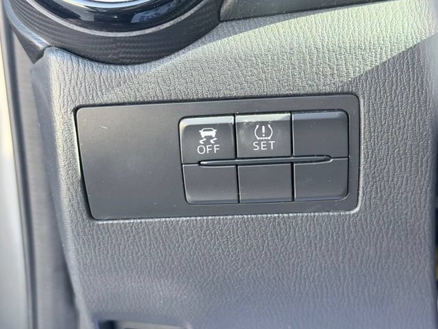 Used 2018 Gray Toyota MID BLUE BLACK image 19