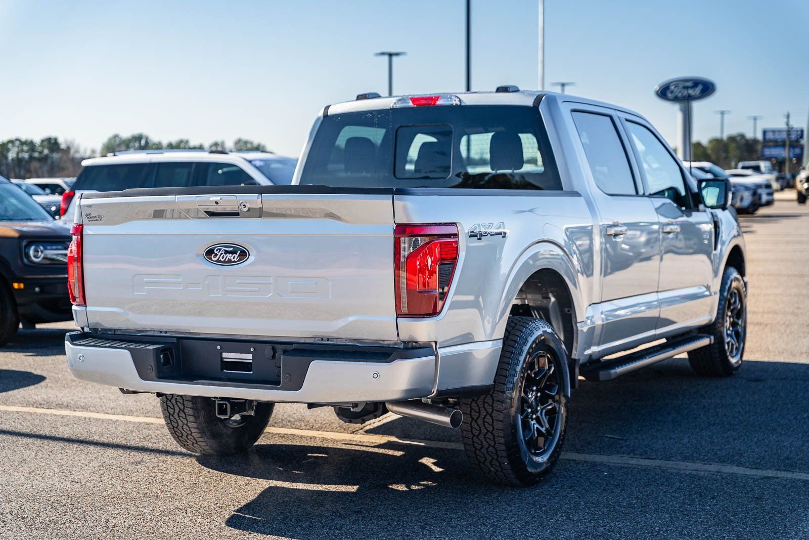 New 2026 Iconic Silver Metallic Ford XLT image 5
