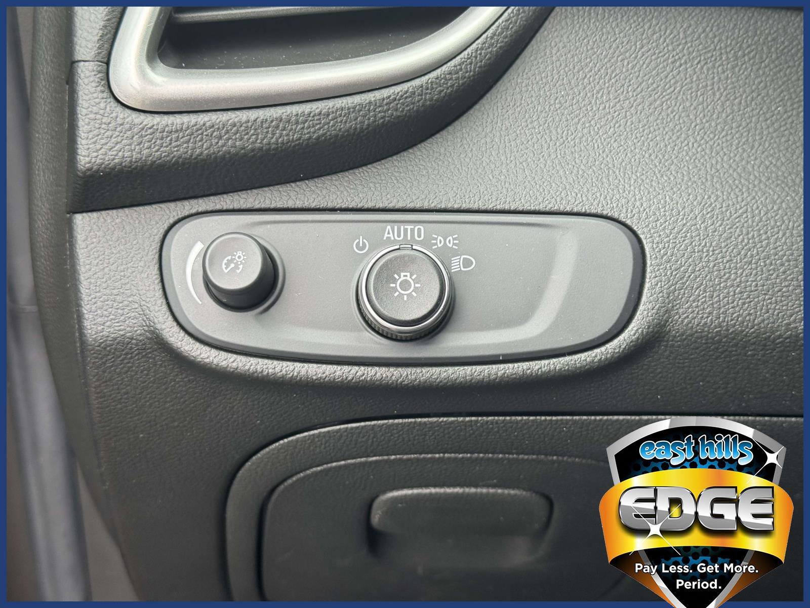 Used 2022 Stone Gray Metallic Chevrolet LT image 18