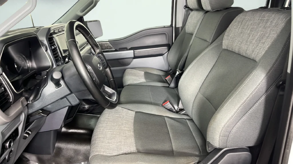 Used 2023 White Ford XLT image 16