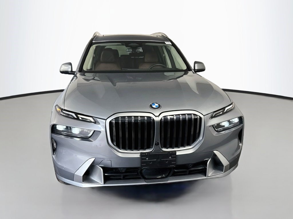 Used 2026 Skyscraper Gray Metallic BMW xDrive40i image 2
