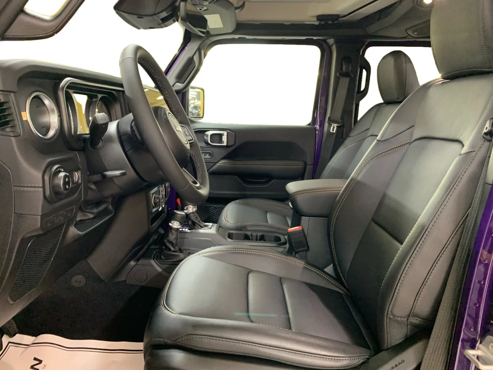 New 2026 Reign Jeep Sahara image 10