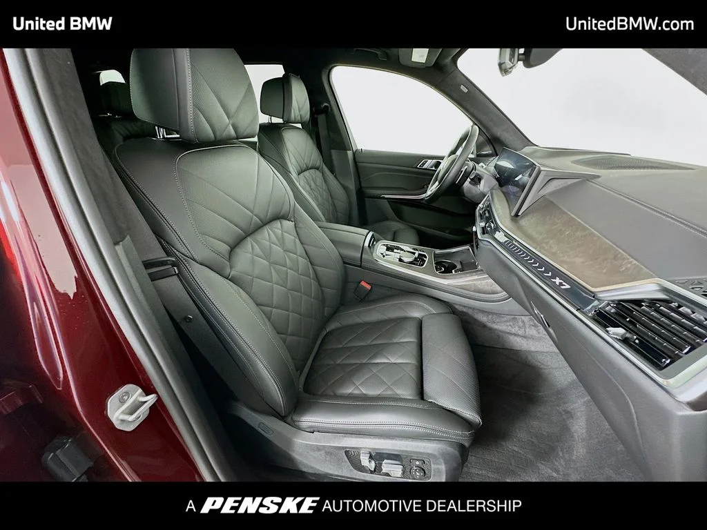 2025 BMW X7 40i - Photo 29