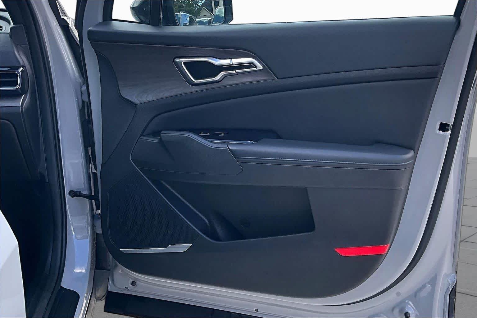 Used 2023 Wolf Gray Kia X-Line image 21
