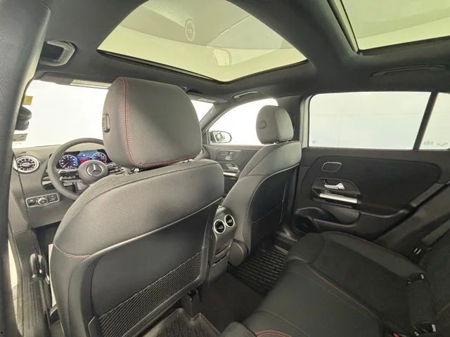 New 2026 Polar White Mercedes-Benz GLA 250 image 16