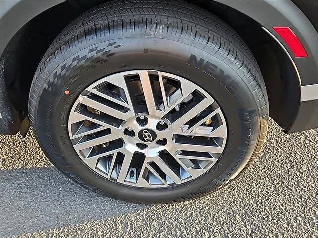New 2027 Abyss Black Pearl Hyundai SEL Premium image 7
