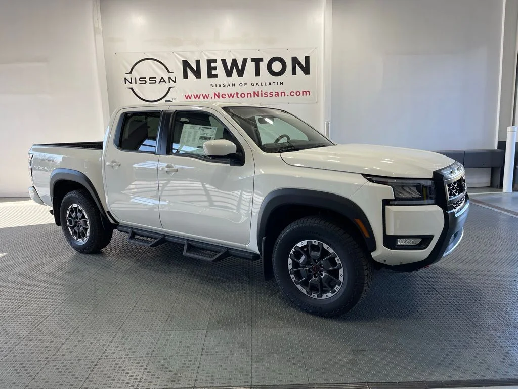 New 2026 Glacier White Nissan PRO-4X image 2