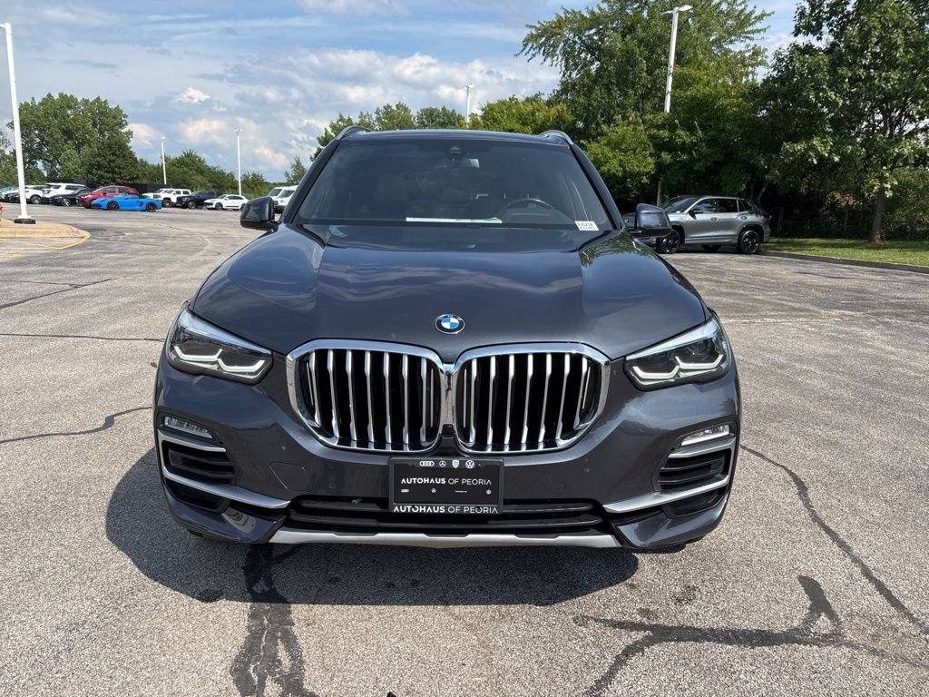 Used 2019 Gray BMW xDrive40i image 17
