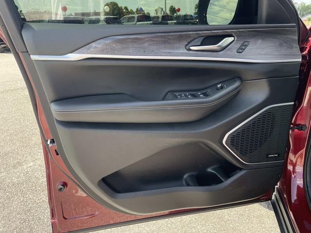 Used 2022 Red Jeep Limited image 17