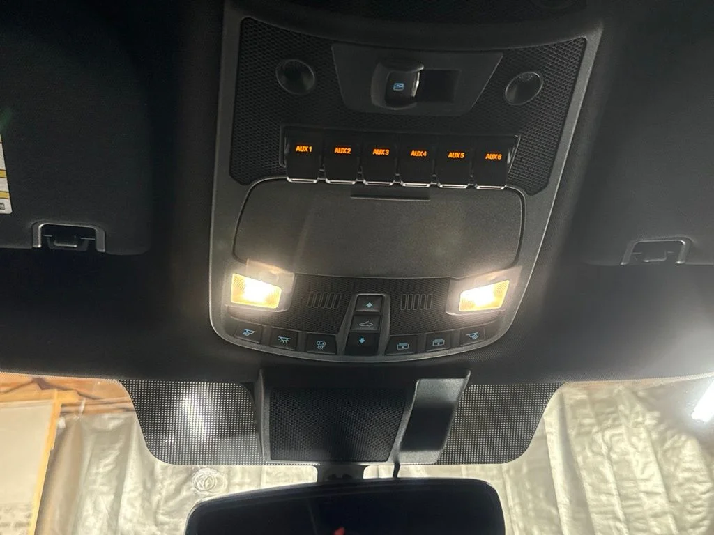 Used 2022 Oxford White Ford Lariat image 20