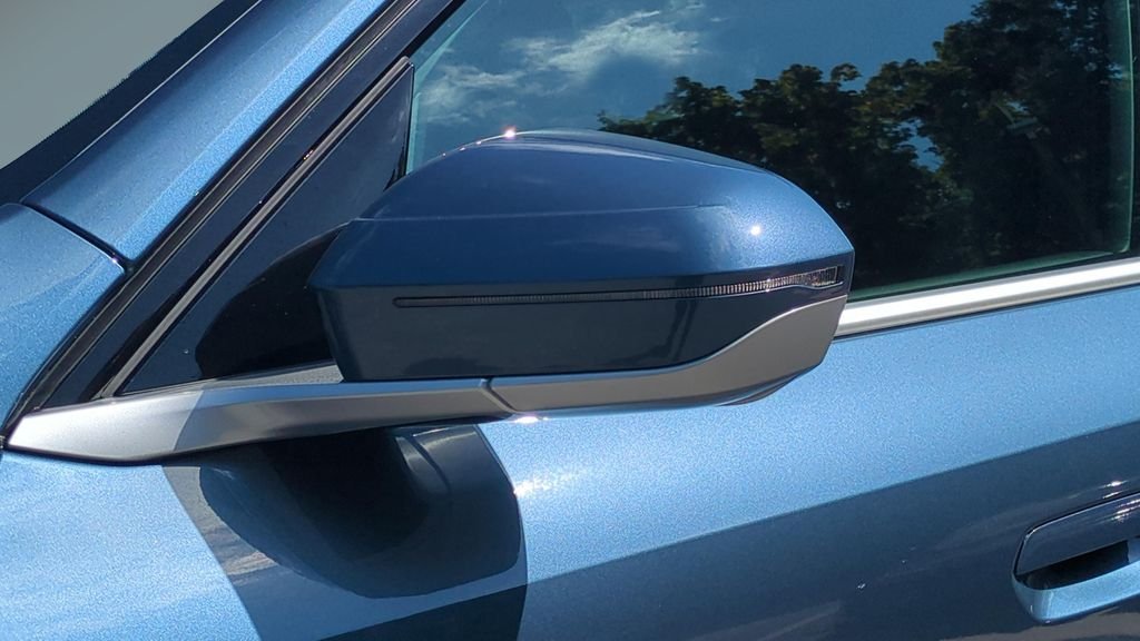 New 2026 Arctic Race Blue metallic BMW 30 xDrive image 27