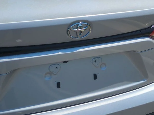 Used 2022 Silver Toyota L image 22