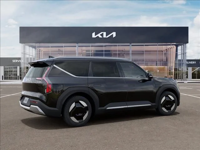 New 2026 Ebony Black Kia Wind AWD image 6