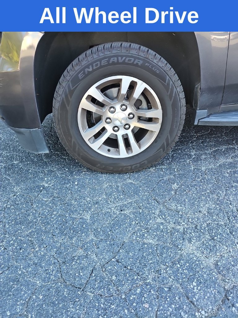 Used 2018 Gray Chevrolet LT image 2