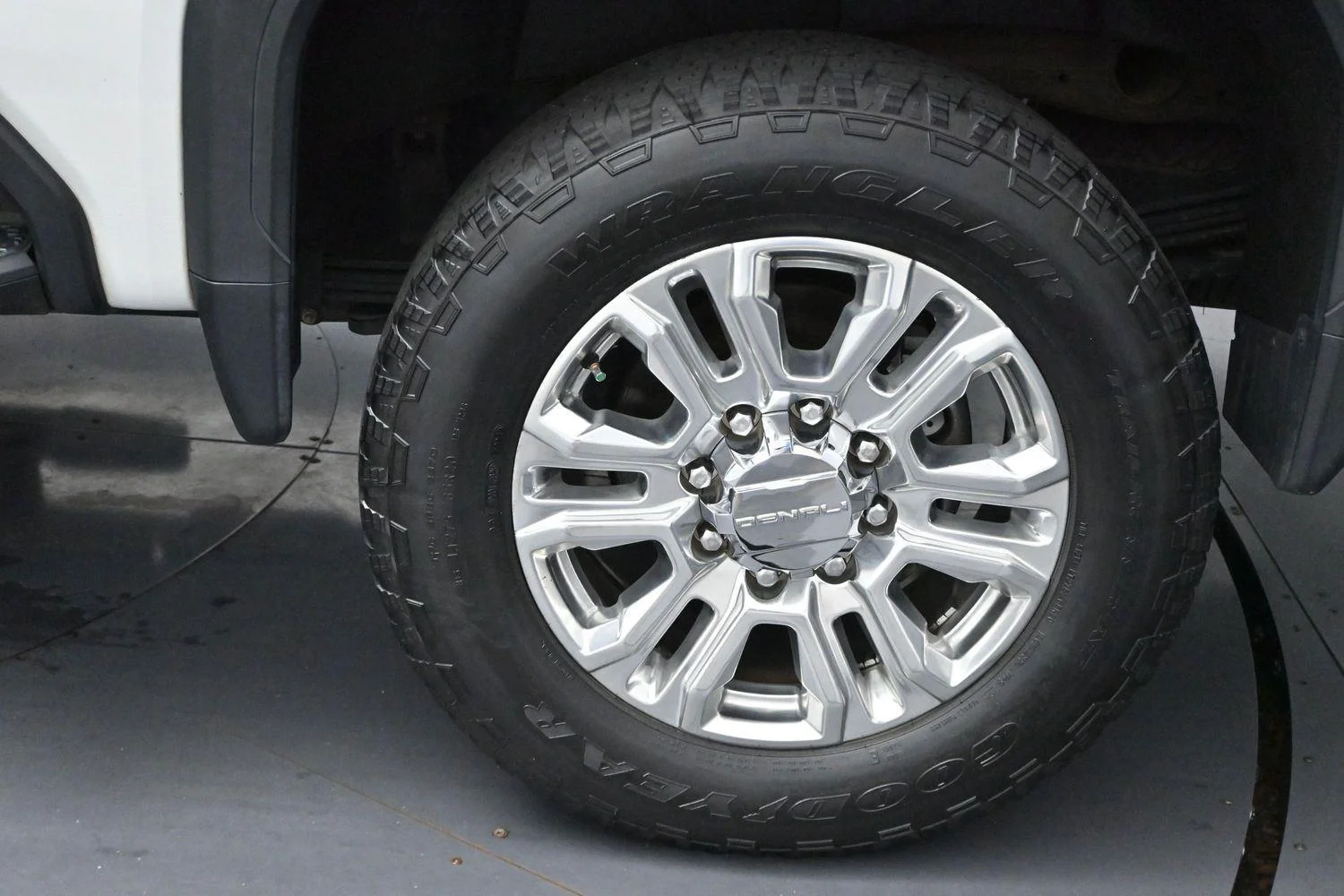 Used 2021 SUMMIT WHITE GMC Denali image 37