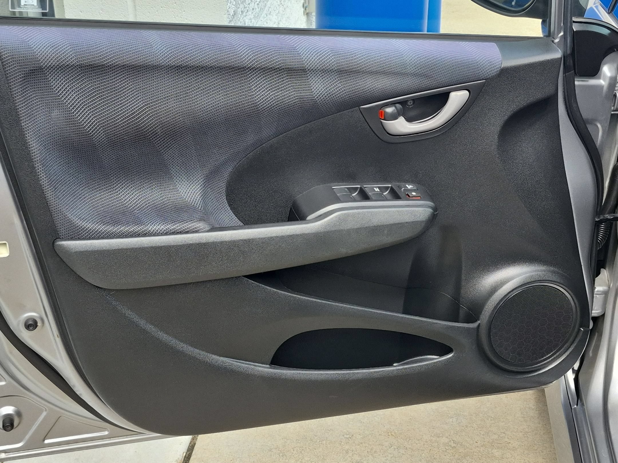 Used 2009 Silver Honda Sport image 12