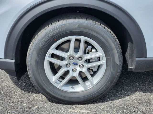New 2026 Space White Metallic Ford Active image 10