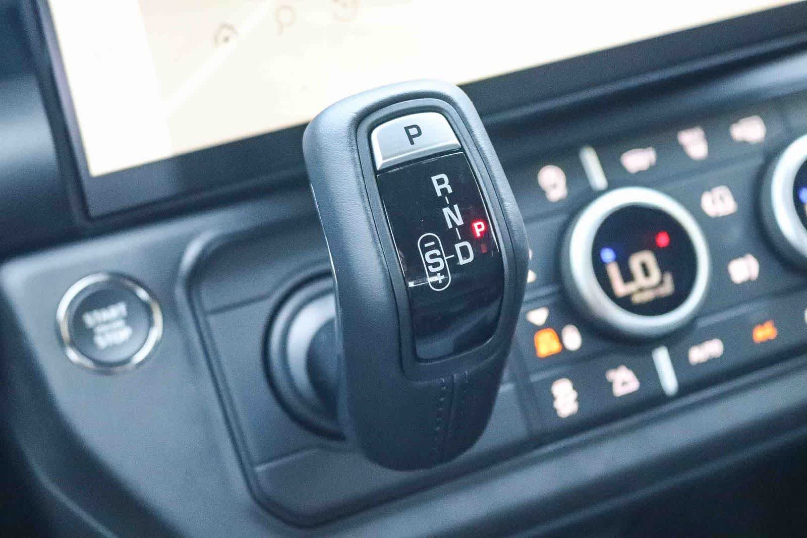 New 2026 Sedona Red Land Rover X-Dynamic SE image 23