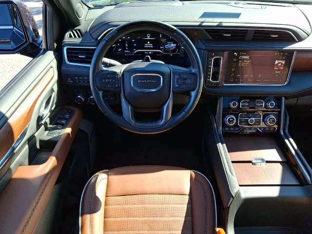 2023 GMC Yukon XL Denali Ultimate - Photo 14