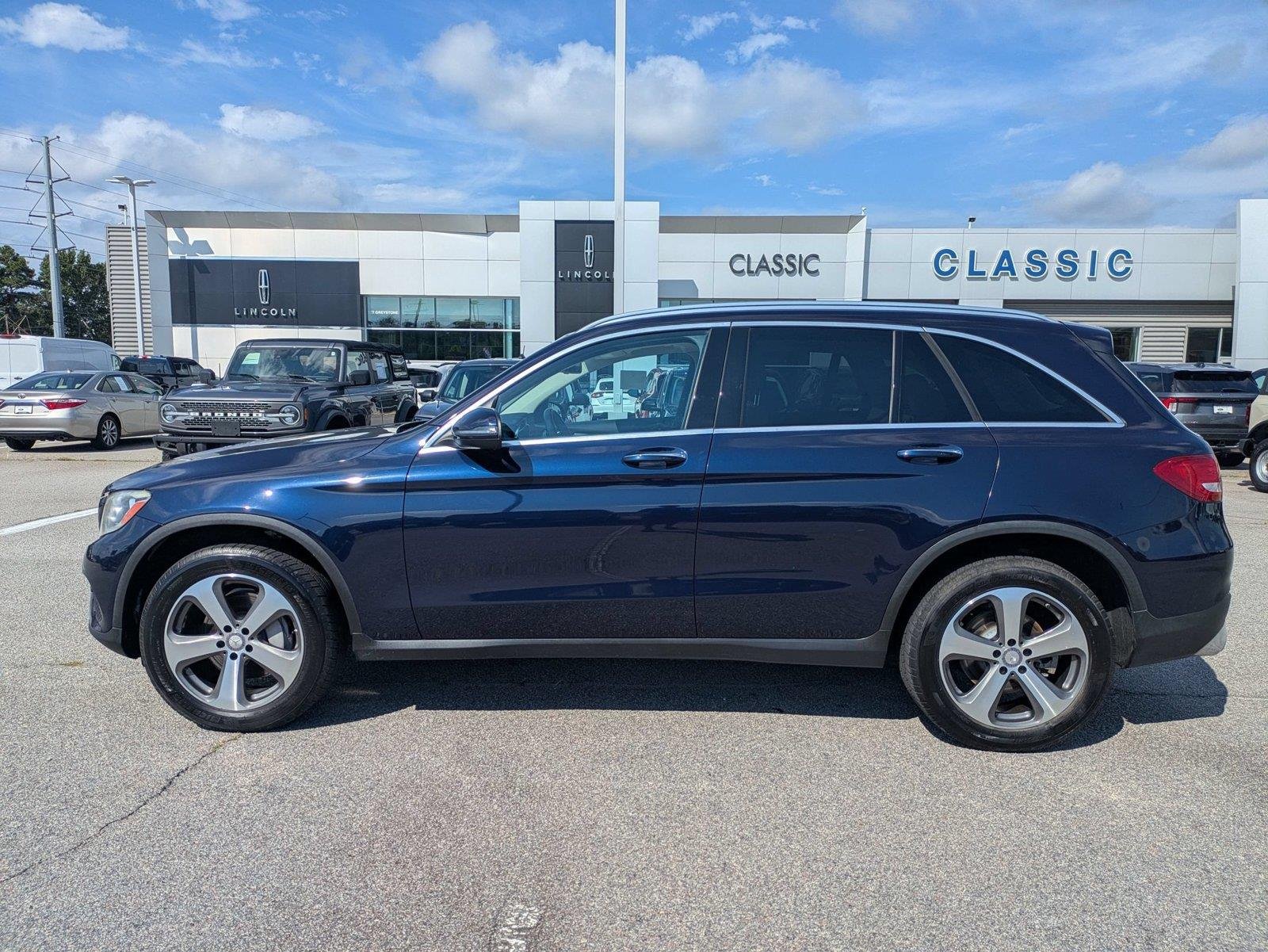 Used 2016 Lunar Blue Metallic Mercedes-Benz GLC 300 image 8