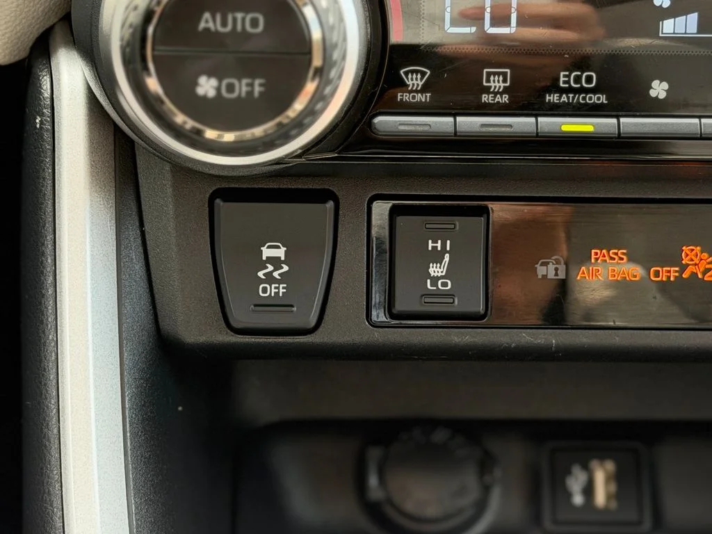 Used 2024 White Toyota XLE image 17