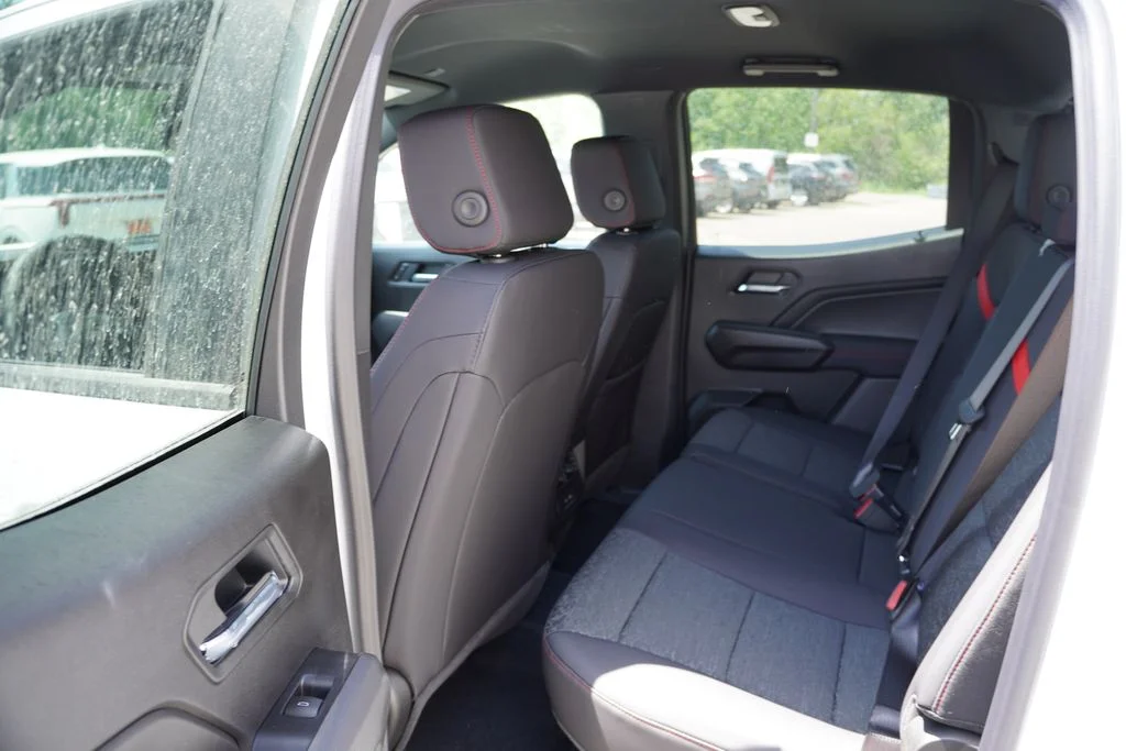 2026 Chevrolet Colorado Z71 - Photo 11