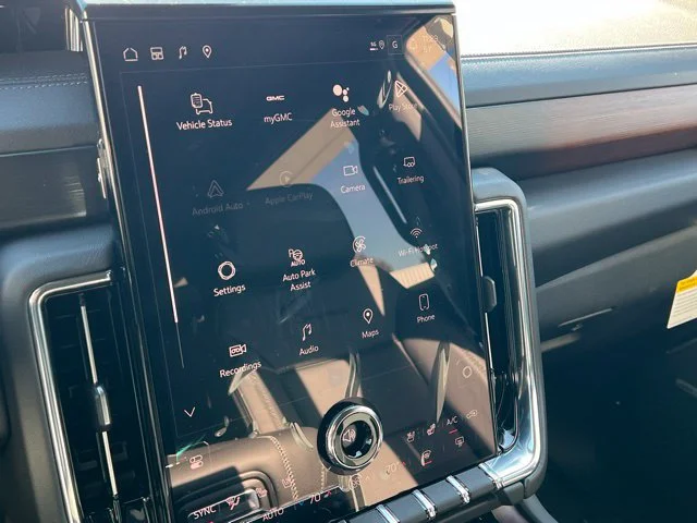2026 GMC Yukon XL Denali - Photo 11
