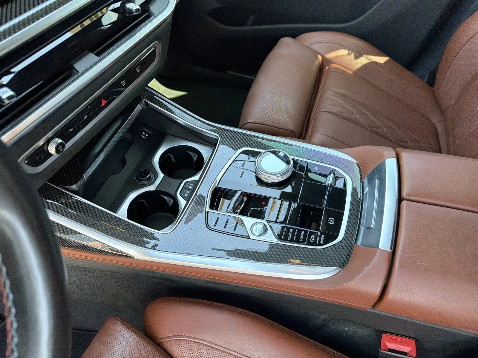 Certified Used 2024 Alpine White BMW M60i image 23