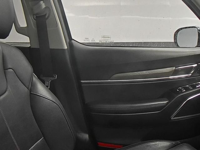 Used 2022 Silver Kia SX image 34