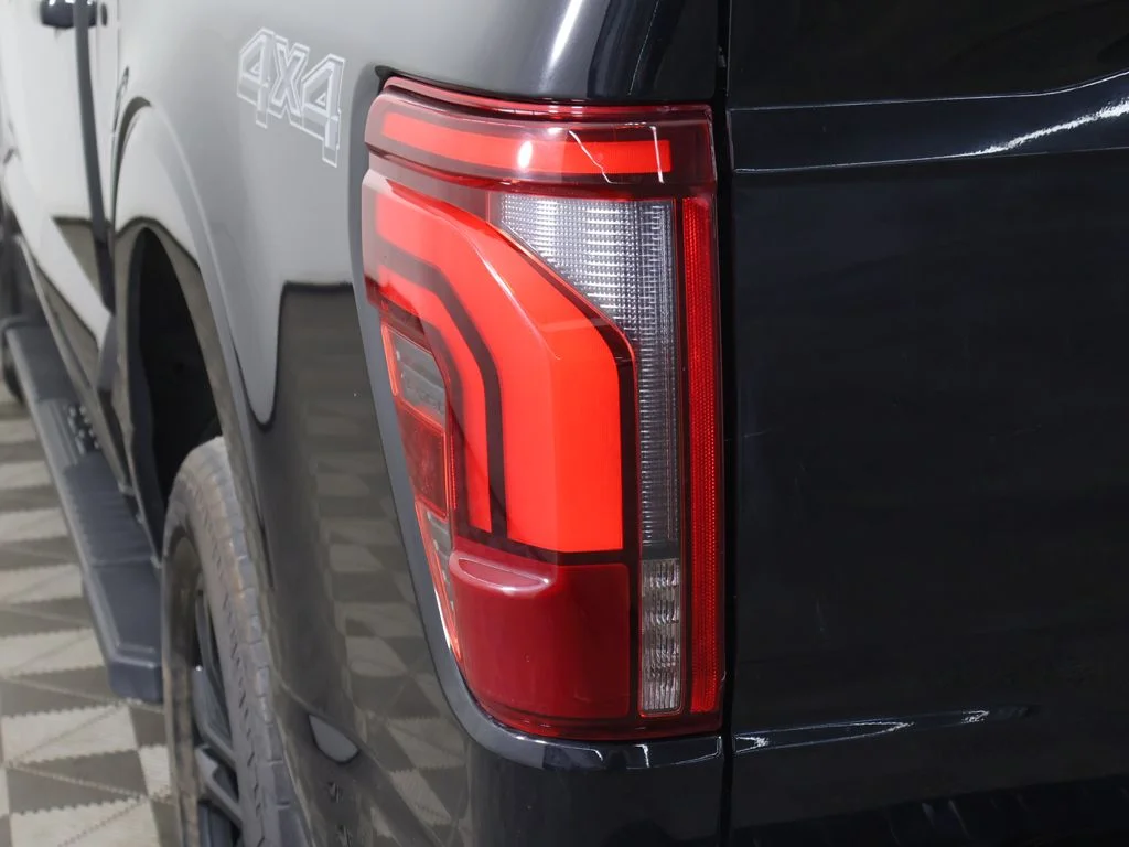 Used 2024 Agate Black Metallic Ford Lariat image 20