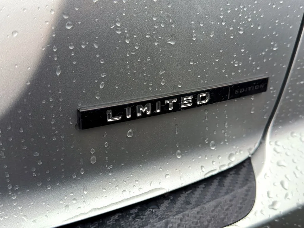 New 2026 Alloy Silver Metallic Mitsubishi LE image 26