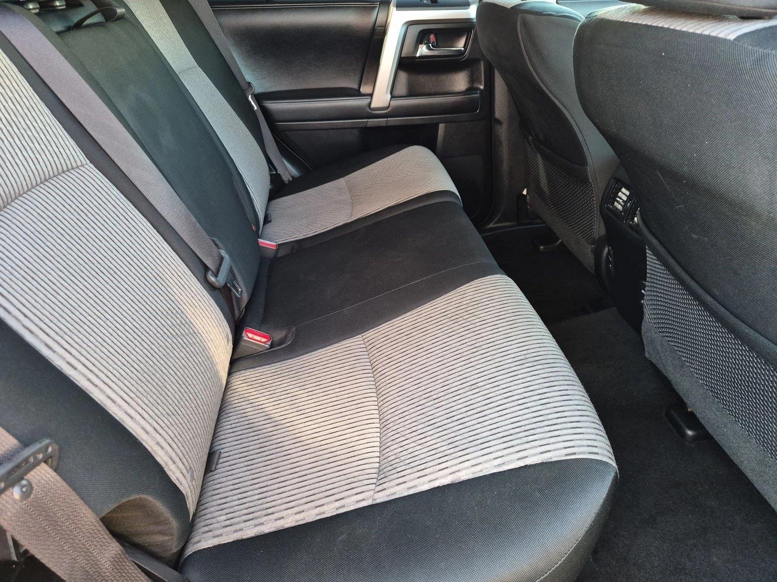 Used 2019 Classic Silver Metallic Toyota SR5 image 18
