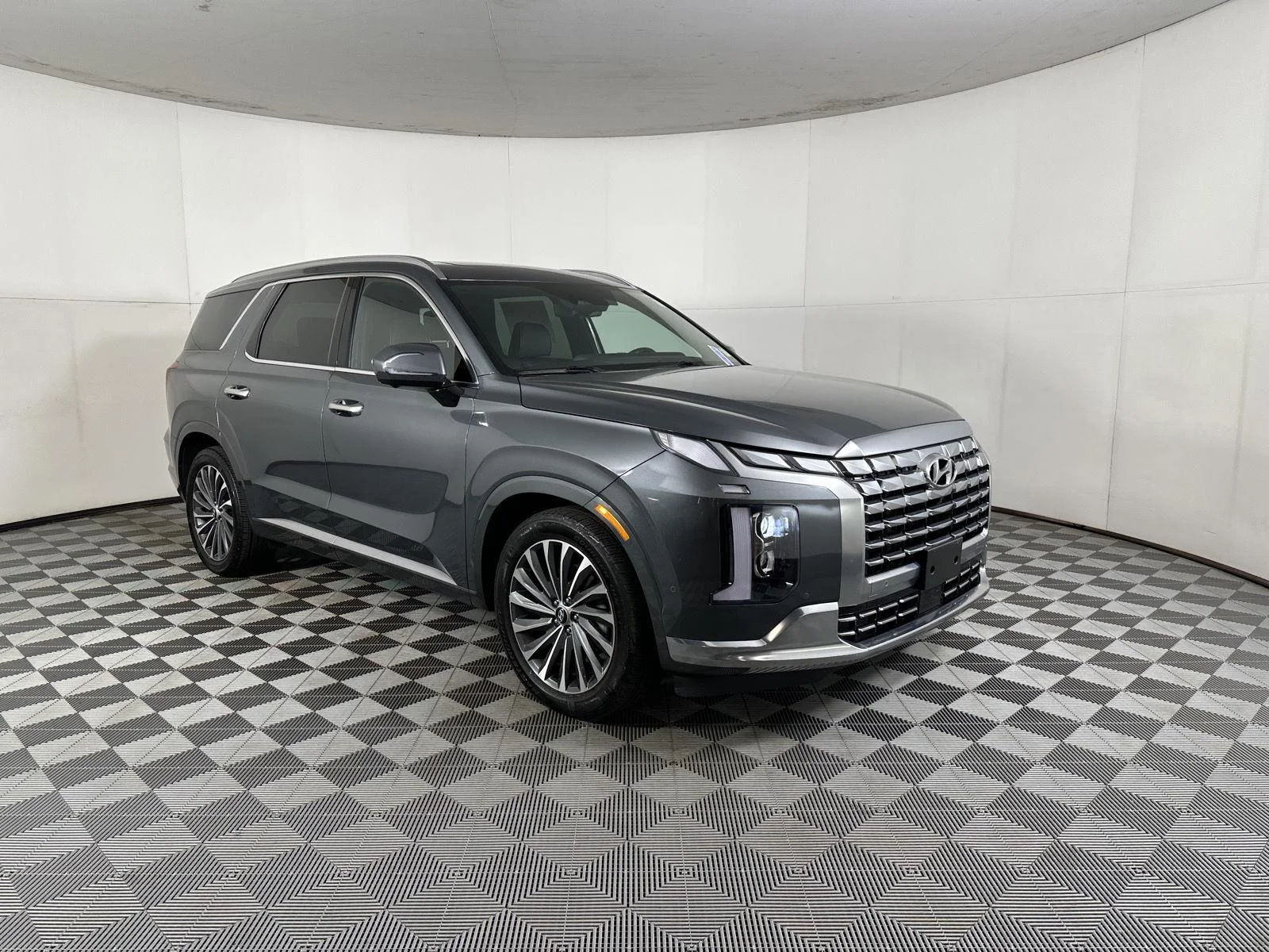 Used 2024 Steel Graphite Hyundai Calligraphy image 33